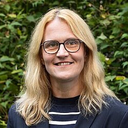 Evelin Schneyer Evelin Schneyer