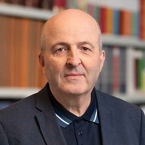 Profile photo of Prof. Dr. Berthold Vogel