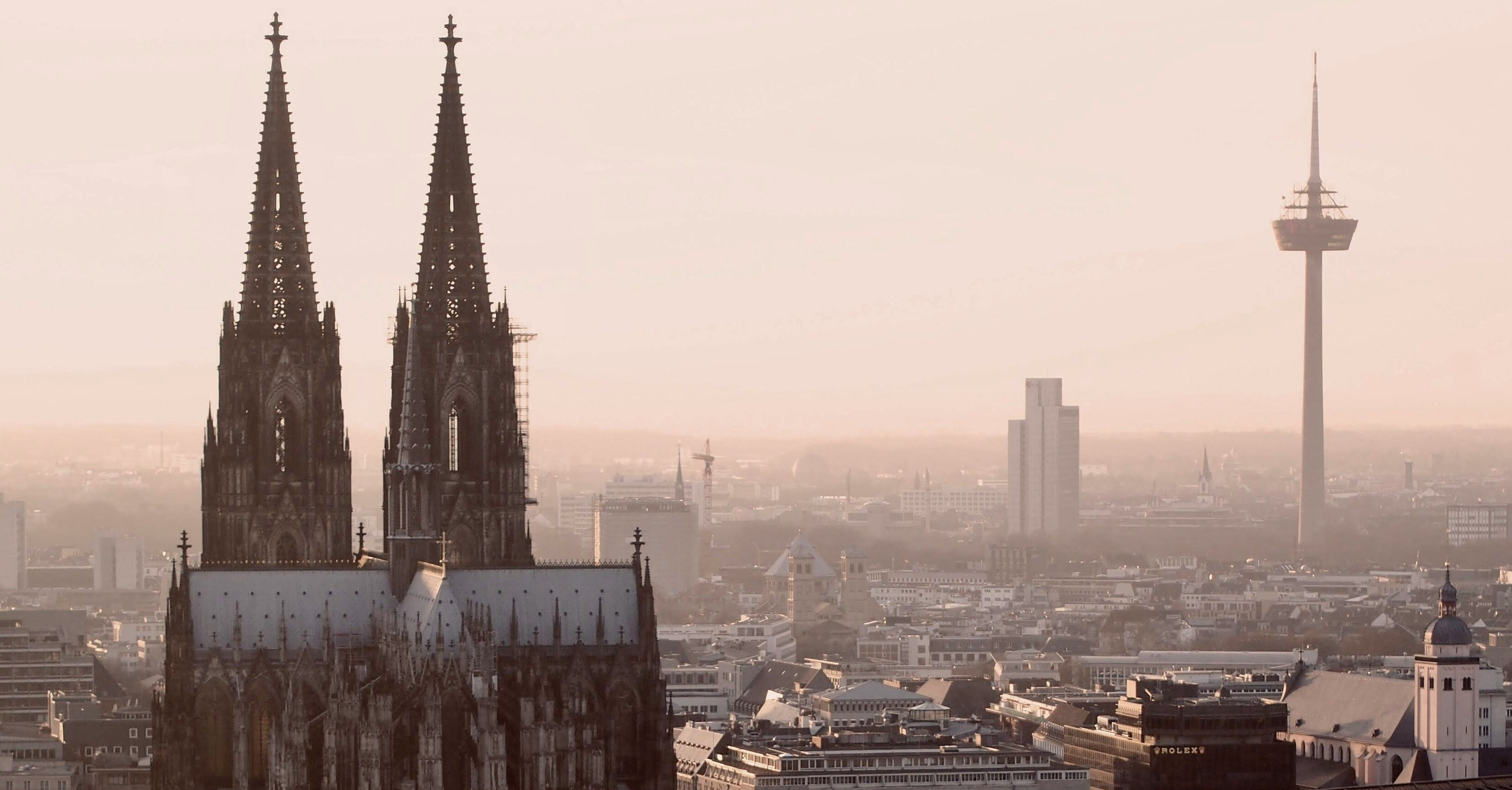 Ollie Tulett auf Unsplash