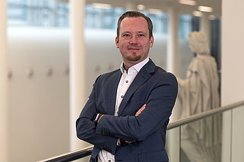 Profile photo of Dr. Mario Hesse