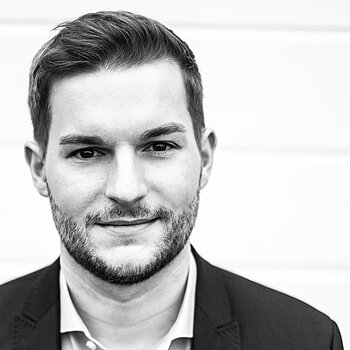 Profile photo of Prof. Dr. Simon Kühne