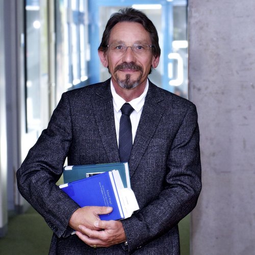 Prof. Dr. Rudolf Schlögl