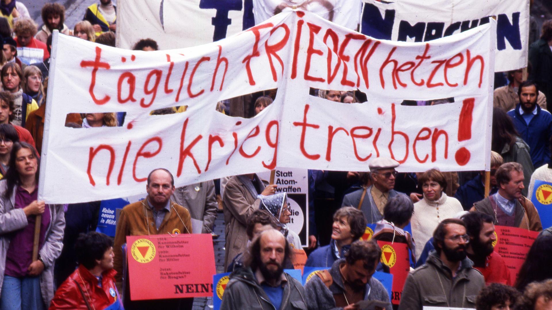 Krieg und Frieden. Was nutzt Pazifismus? - Image